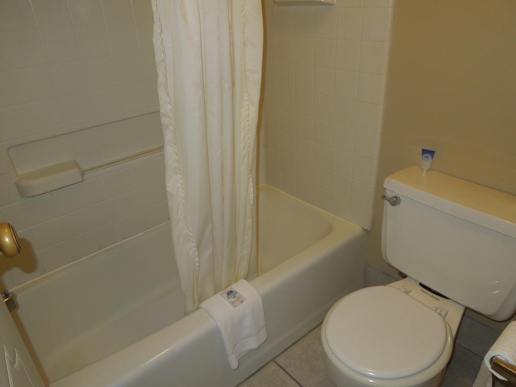 Americas Best Value Inn Chillicothe Quarto foto